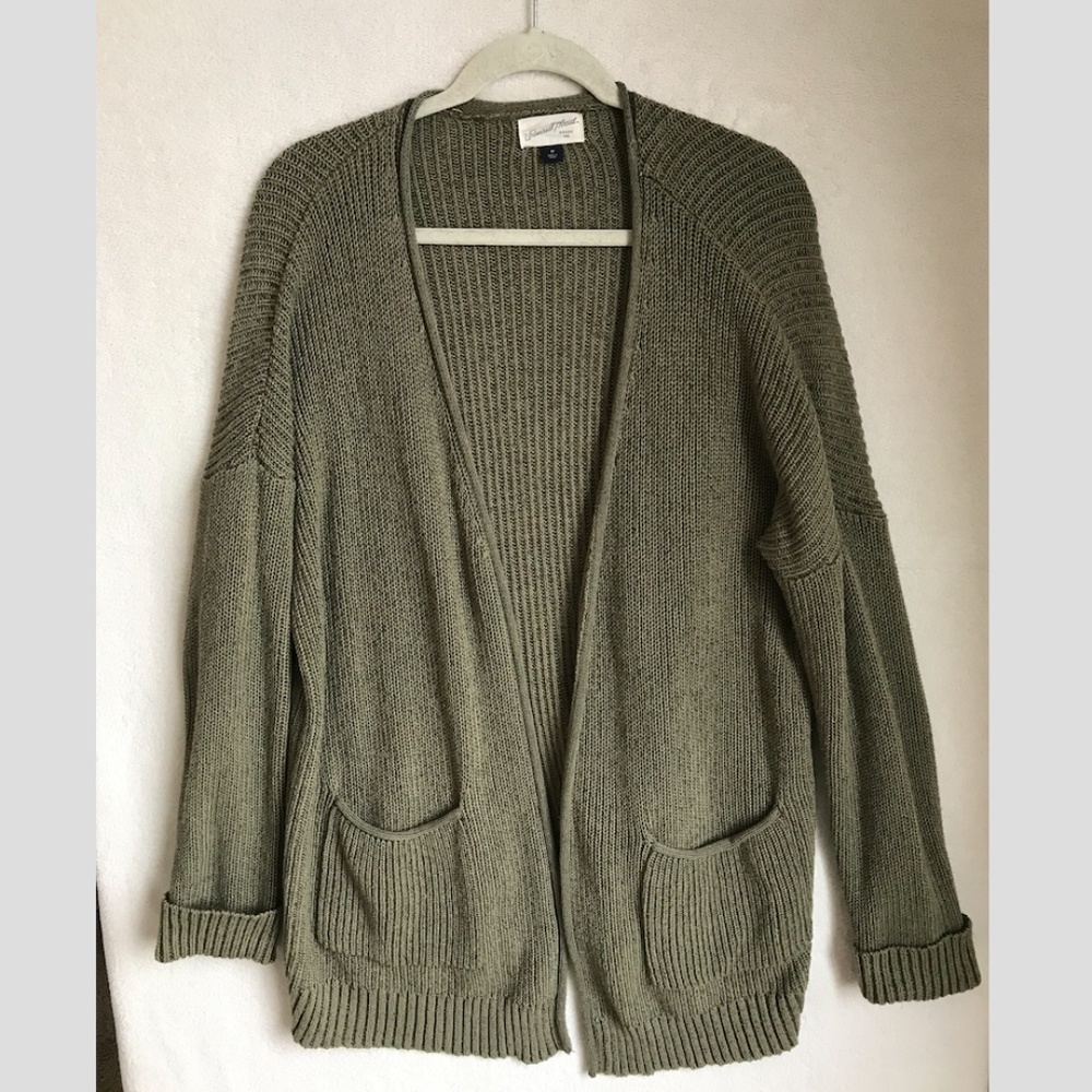 Universal Thread Green Knit Sweater